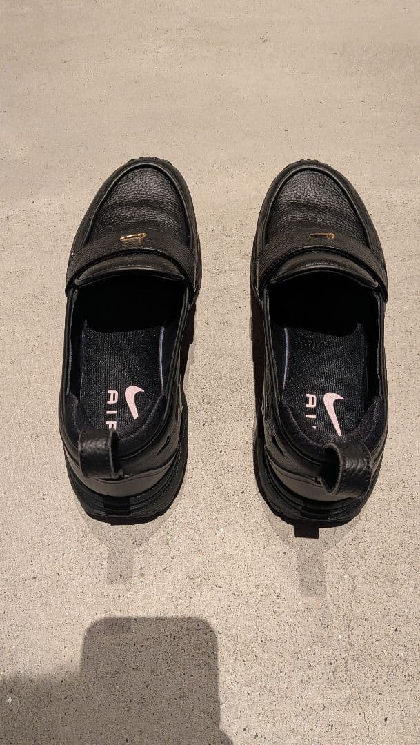 ナイキ ウィメンズ エア マックス フェノメナ　ローファー27cm