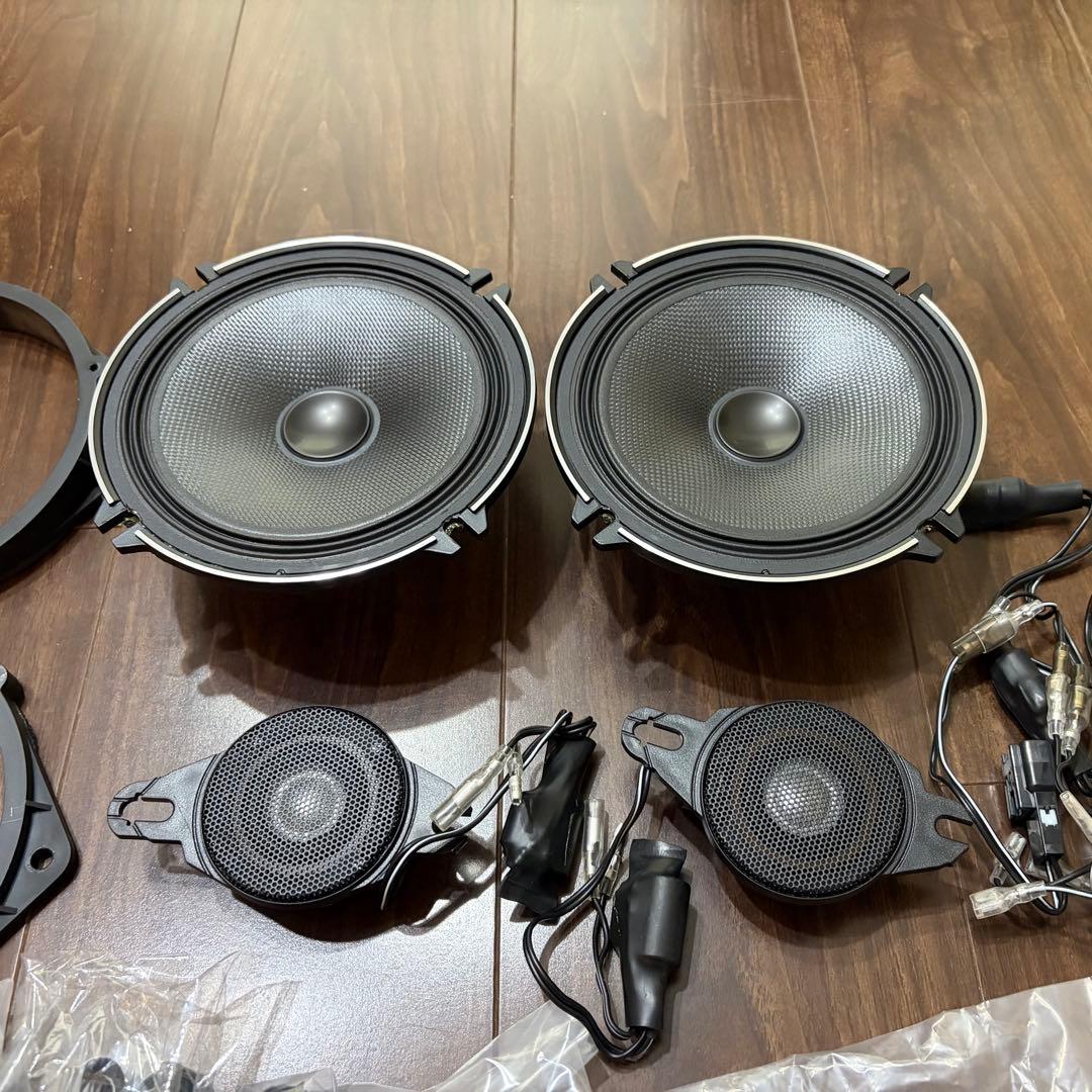 美品　カロッツェリア　スピーカー　TS-C1736S VM レヴォーグに使用