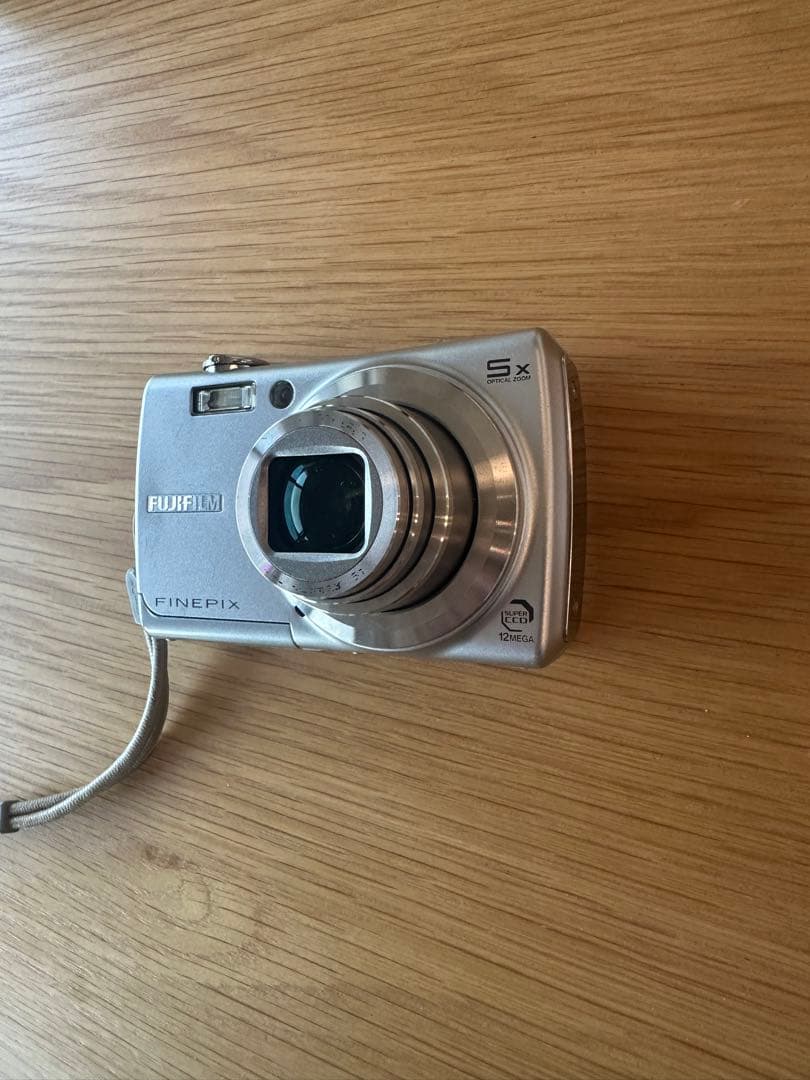 Fujifilm FinePix F100fd SX シルバー