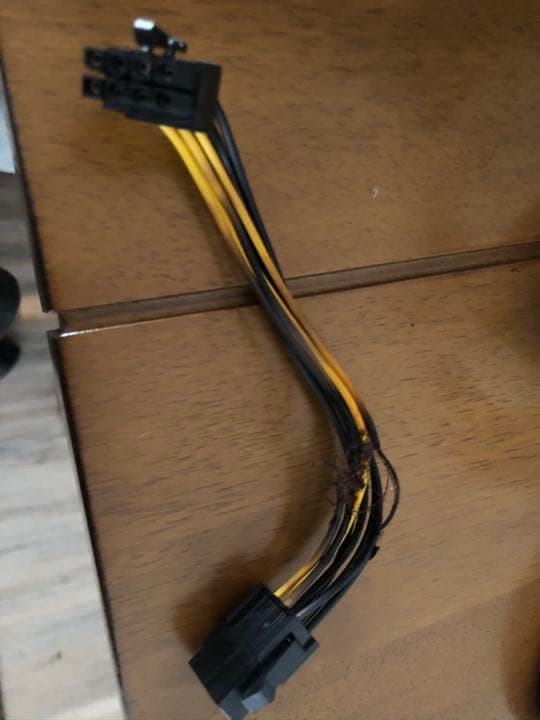 確認用グラボに繋ぐ変換アダプタ