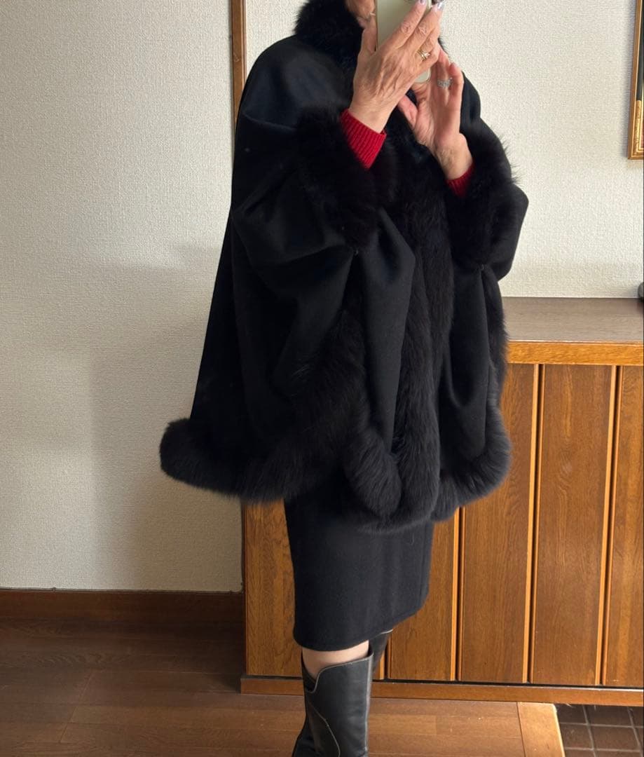 黒マントフォックストリミング付き