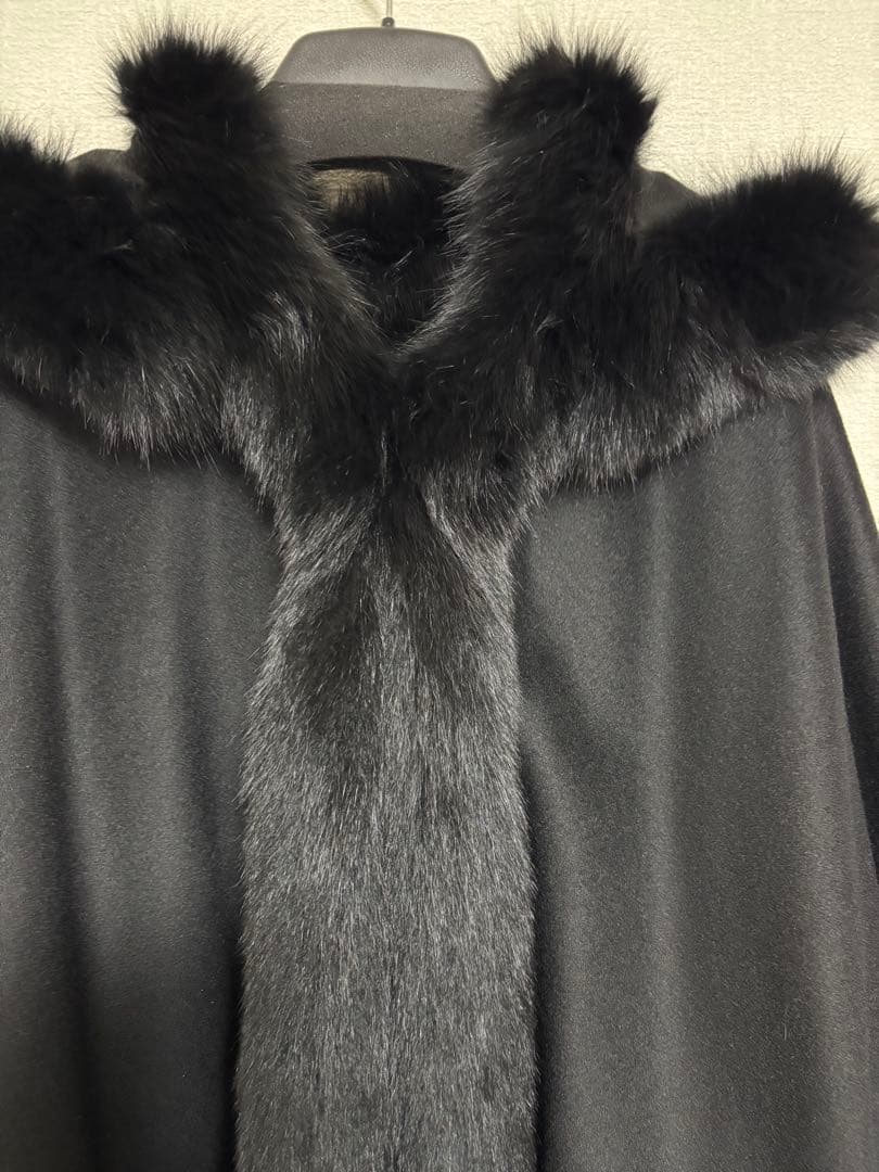 黒マントフォックストリミング付き