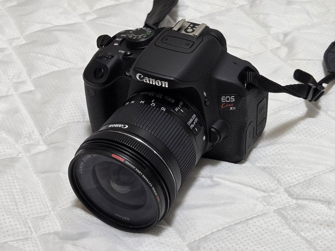 Canon EOS KISS X7i　デジタル一眼レフ　付属品有