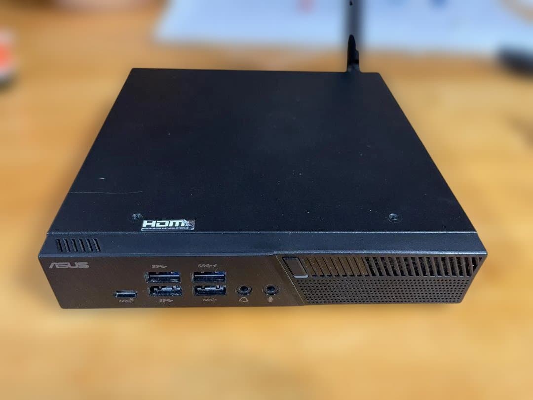 asus Mini PC PB50 Windows11Proインストール済み