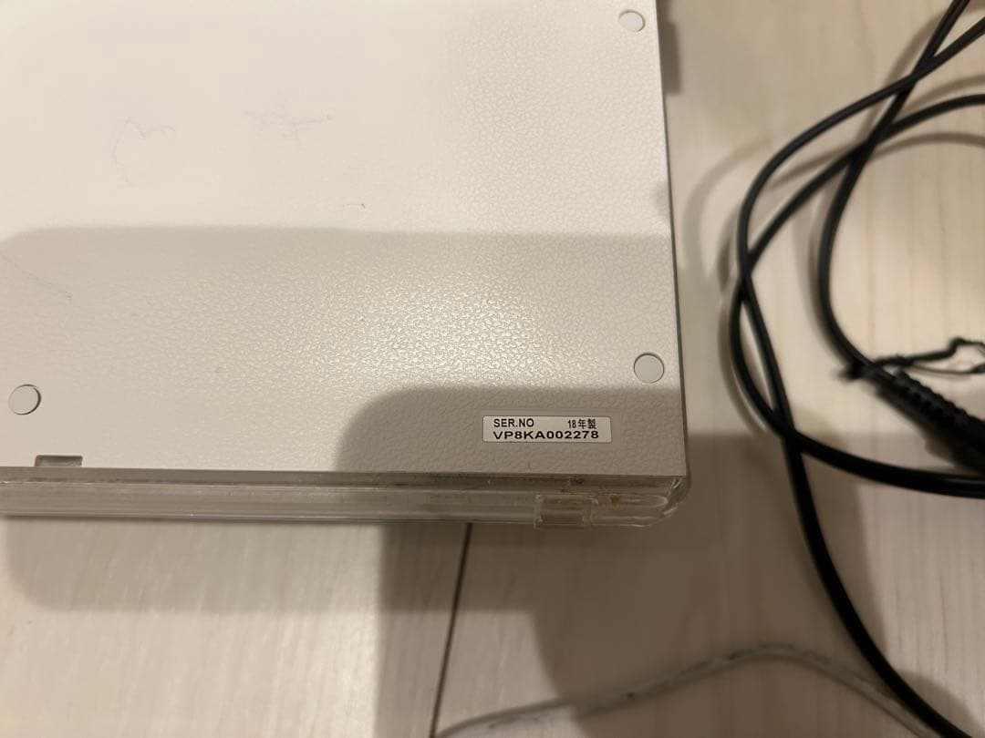 UN-15TD8-W VIERA15V型　ポータブルデジタルテレビ