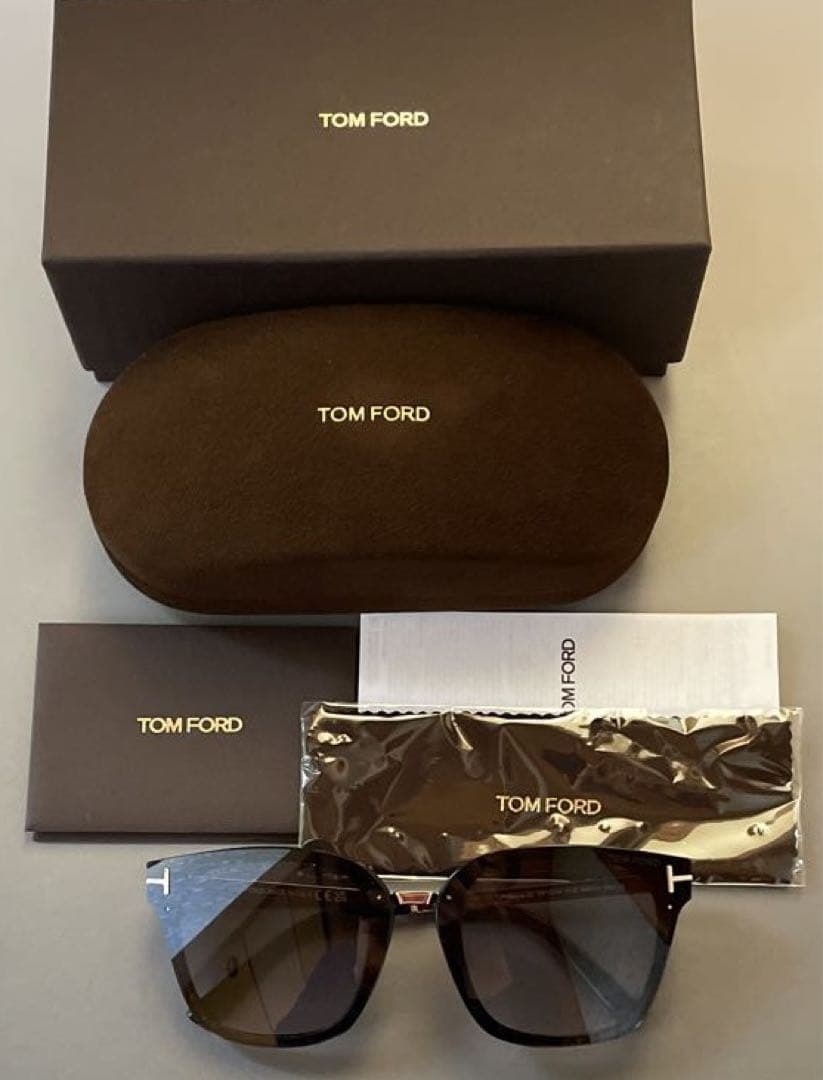 TOM FORD Philippa-02 TF 1014 01B サングラス