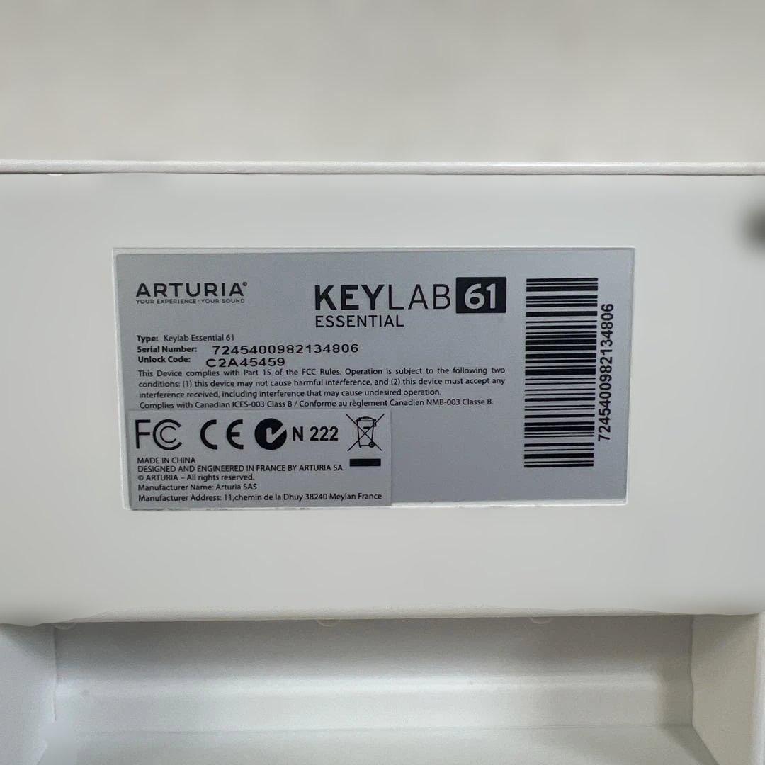 美品Arturia キーボードコントローラーKeyLab61 Essential