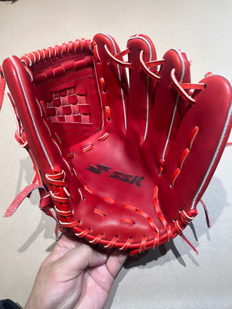 R*G様 【美品】SSK 硬式　投手用グローブ
