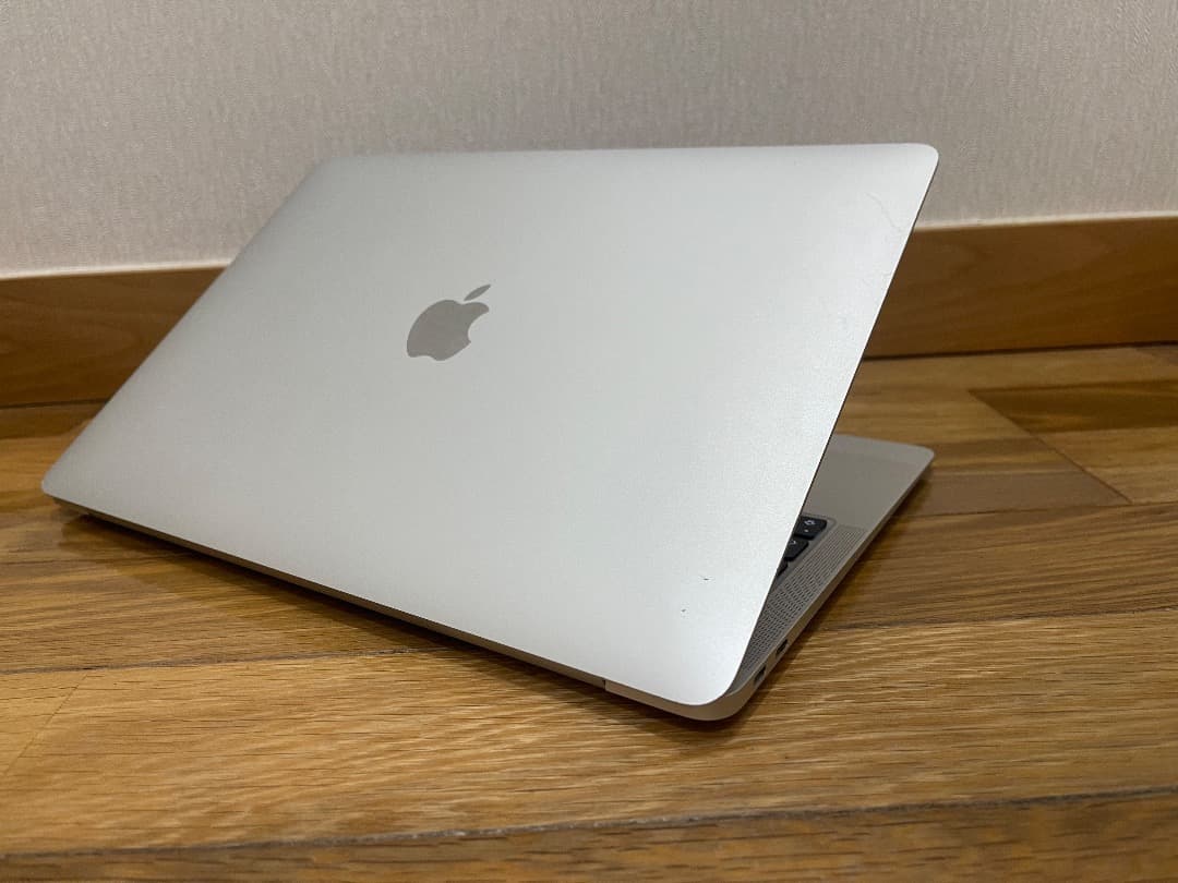 【完動品】Apple MacBook Air 2020 Early