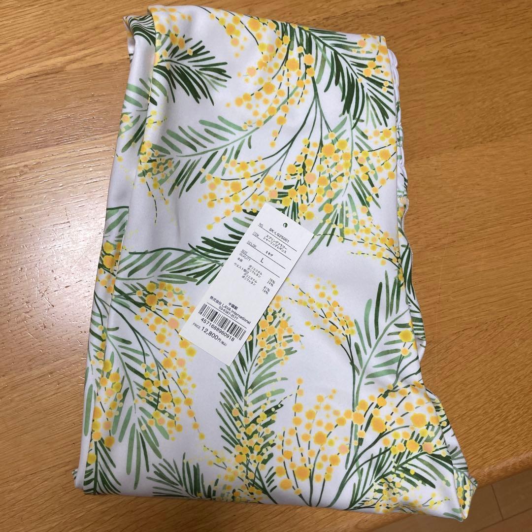 SUKALA スプリングフラワーシャーリングレギンス