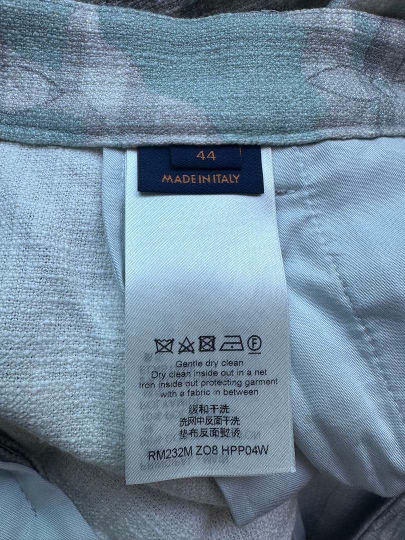 LOUIS VUITTON 水色柄ショートパンツ