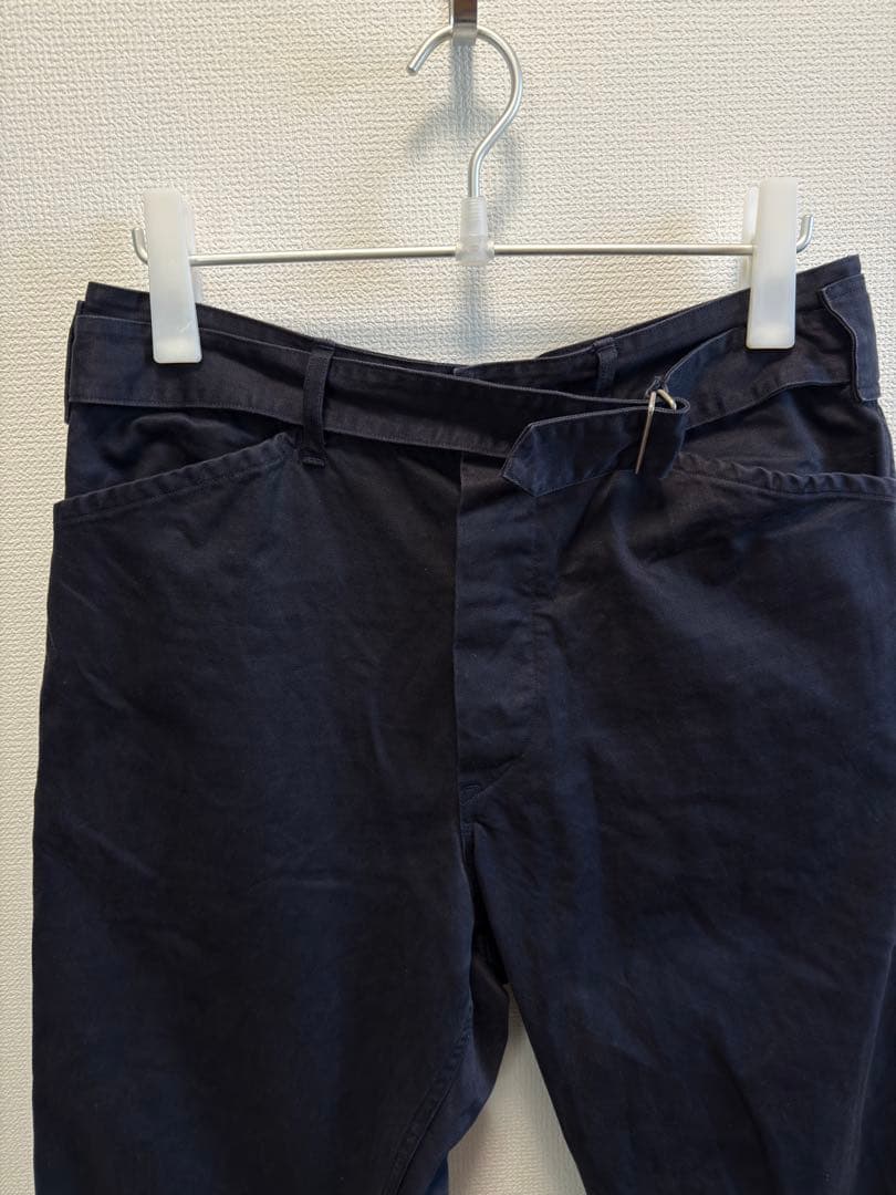 COMOLI サイズ2 ベルテッドチノパンツ ネイビー紺