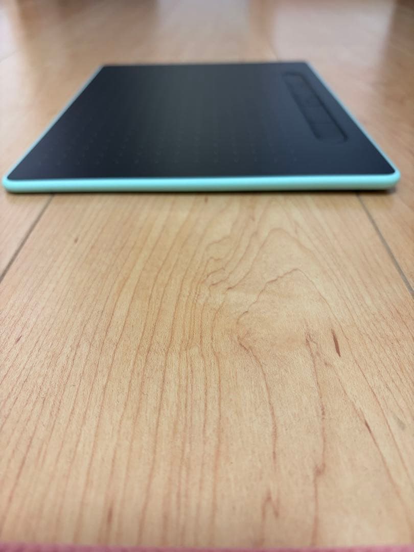 【極美品】Wacom IntuosペンタブレットCTL-6100WL