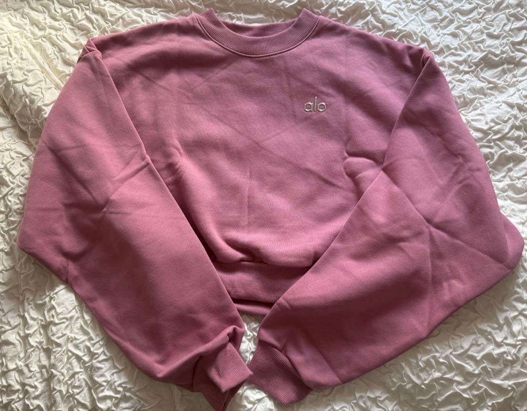 新品 Alo クロップドスウェット　ピンク