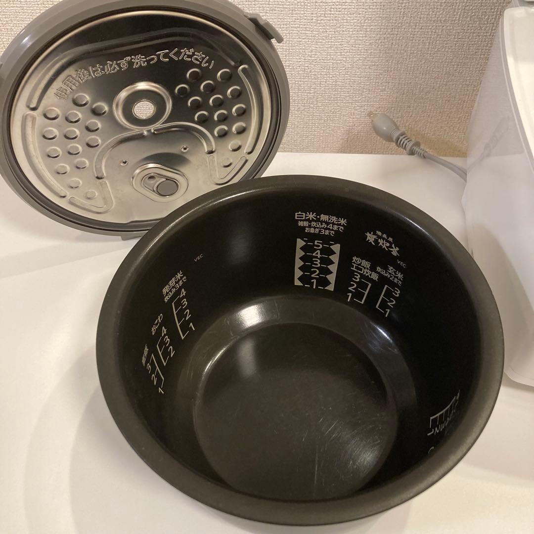 三菱 炊飯器 5.5合炊き 23年製 日本製 保証書付き！