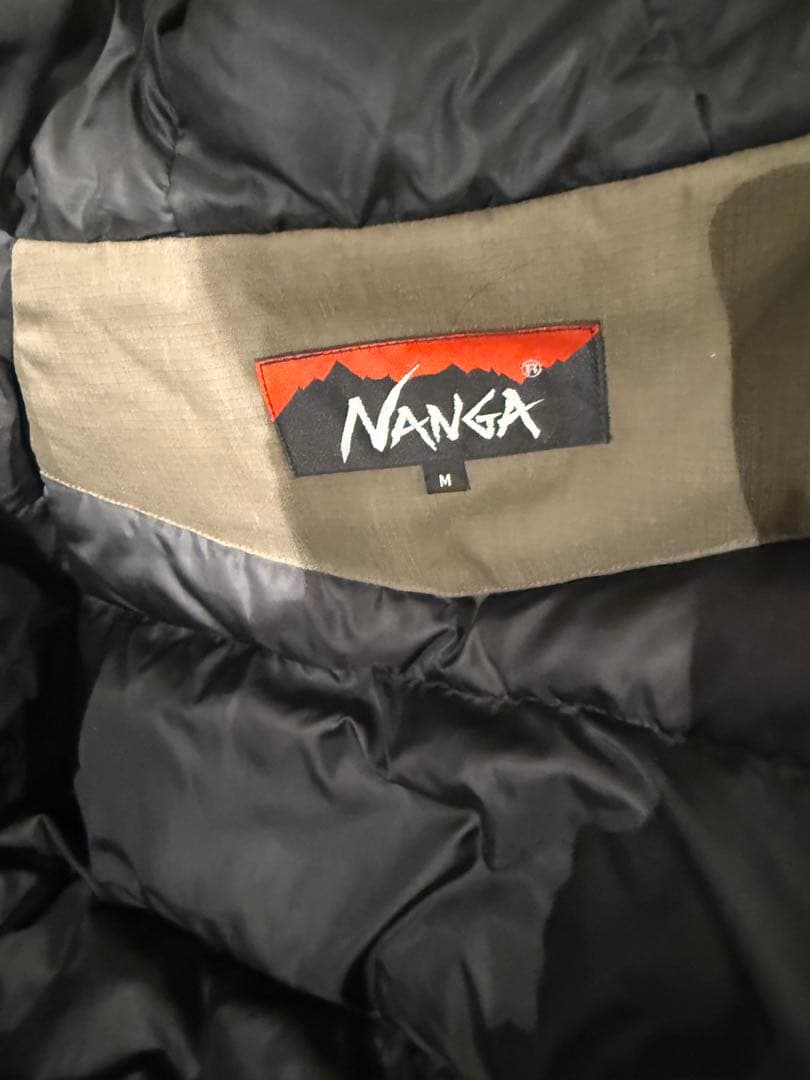 NANGA フード付きダウンジャケット