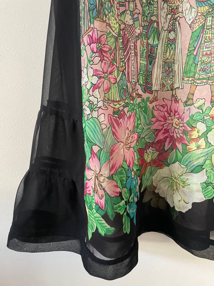 トクコプルミエブォルエジプト風柄シフォン風ノースリーブチュニック