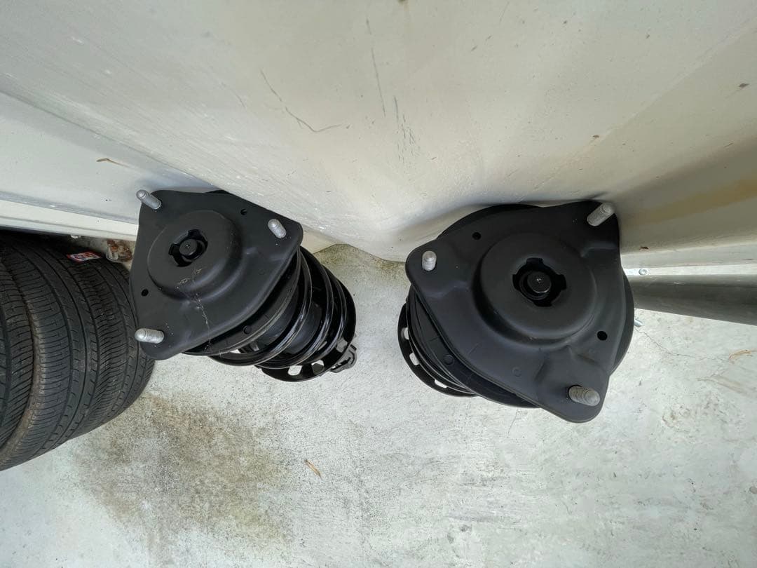 トヨタハリアー 純正サスペンション 2WD 一台分 新車外し