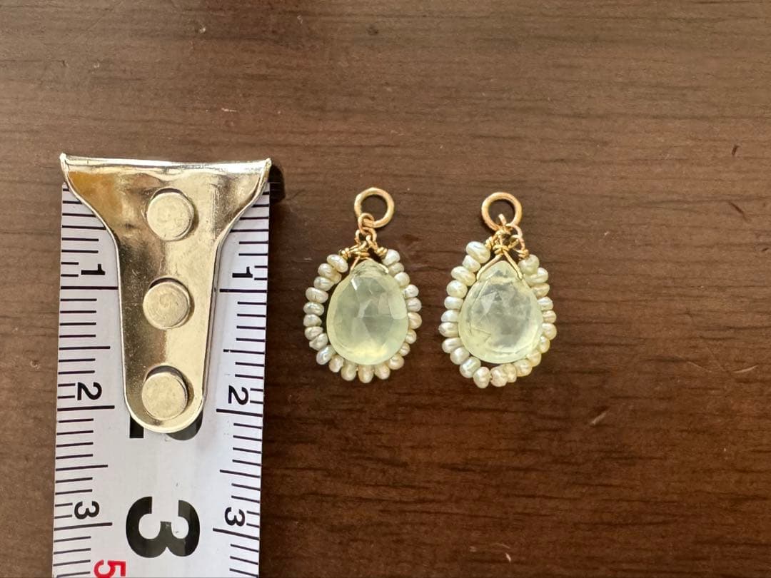 【美品】agete ピアスチャーム　淡水パール　天然石