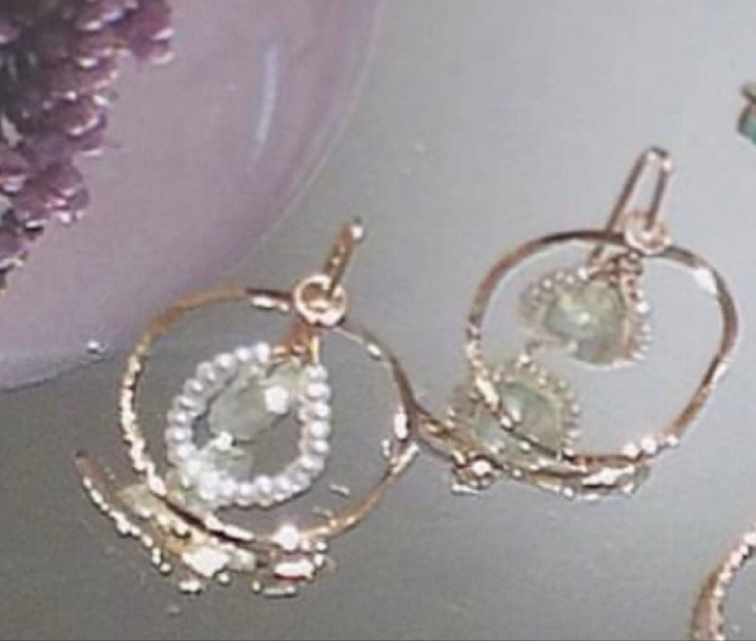 【美品】agete ピアスチャーム　淡水パール　天然石