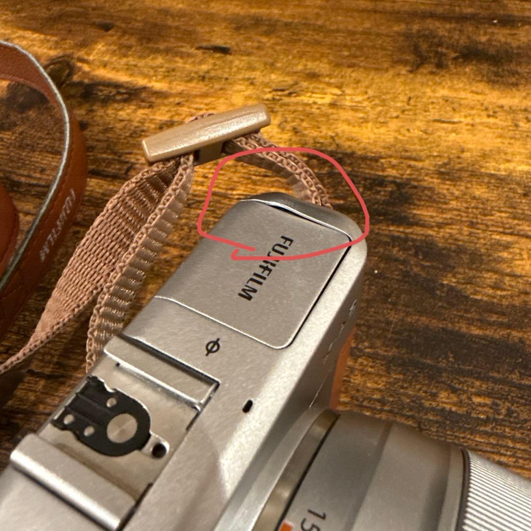 Fujifilm X-A5 シルバー/ブラウン