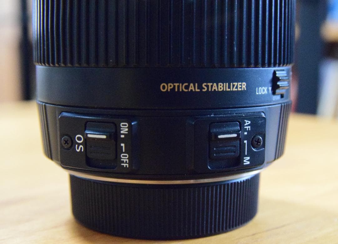 SIGMA 17-50mm F2.8 EX HSM ズームレンズ