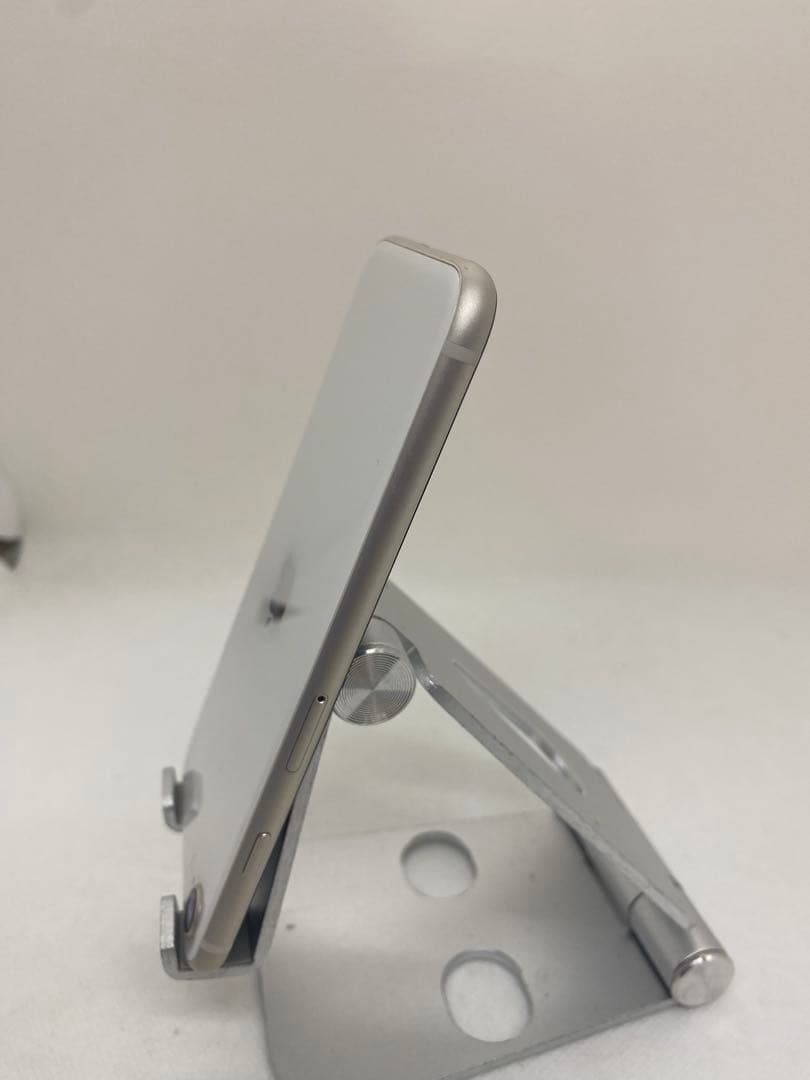 Iphone SE 第3世代 128GB Sim フリー　19650