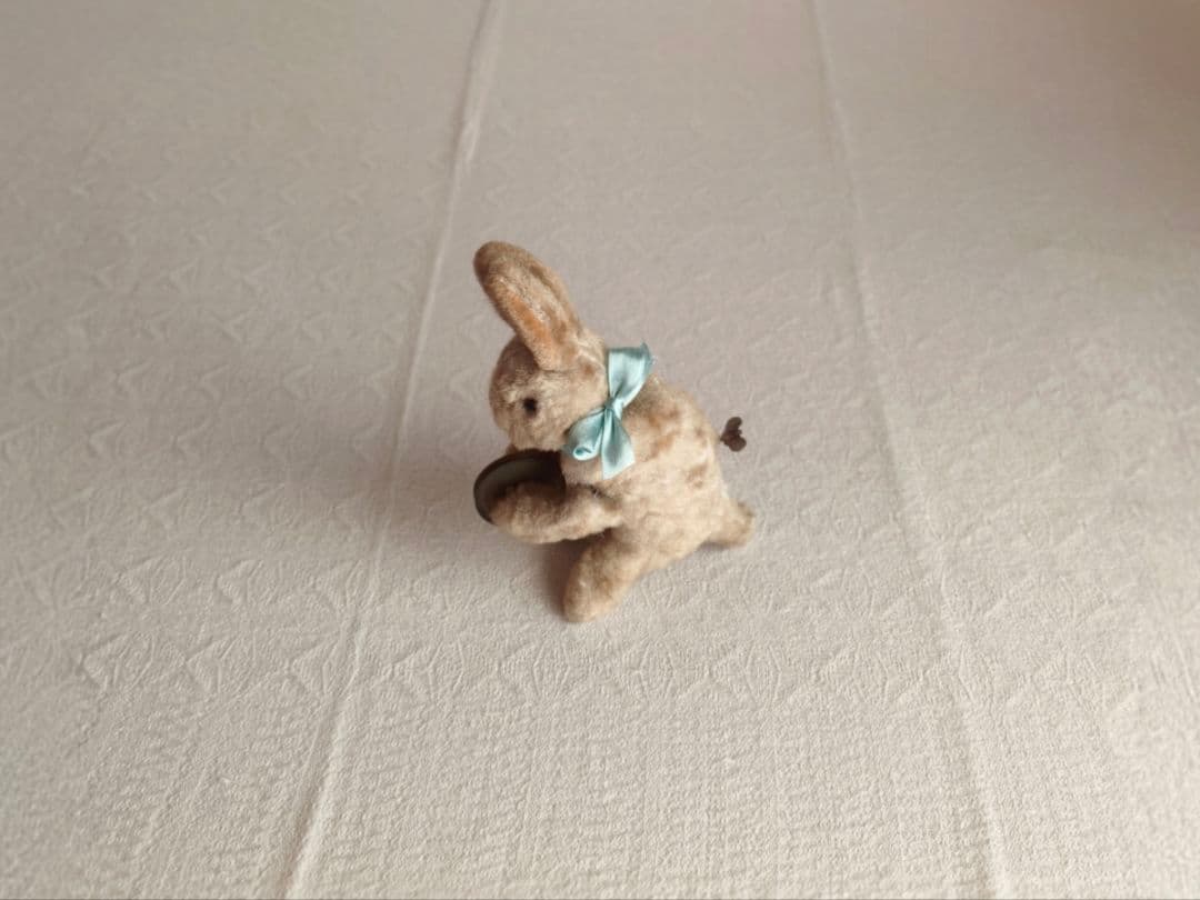 【キラキラさま】vintage ❀ ゼンマイ仕掛けの シンバル うさちゃん