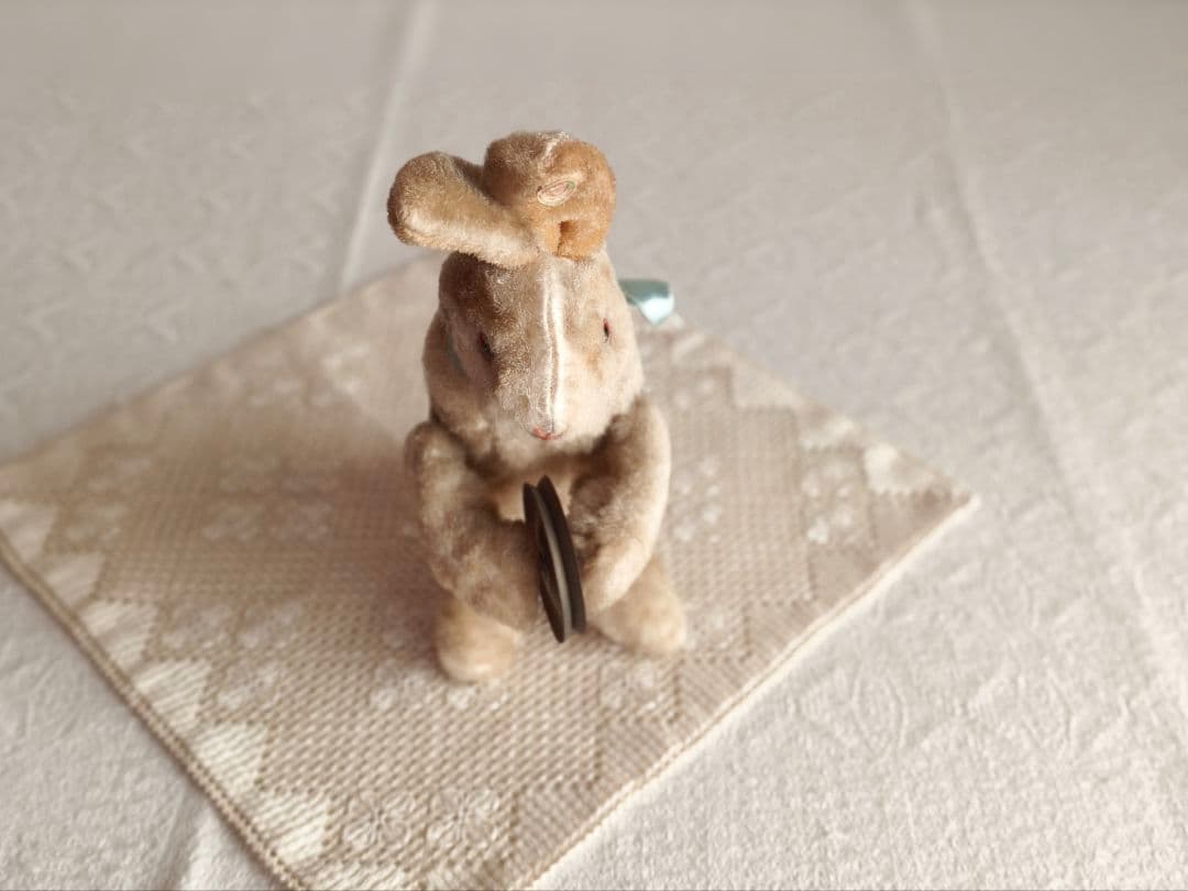 【キラキラさま】vintage ❀ ゼンマイ仕掛けの シンバル うさちゃん