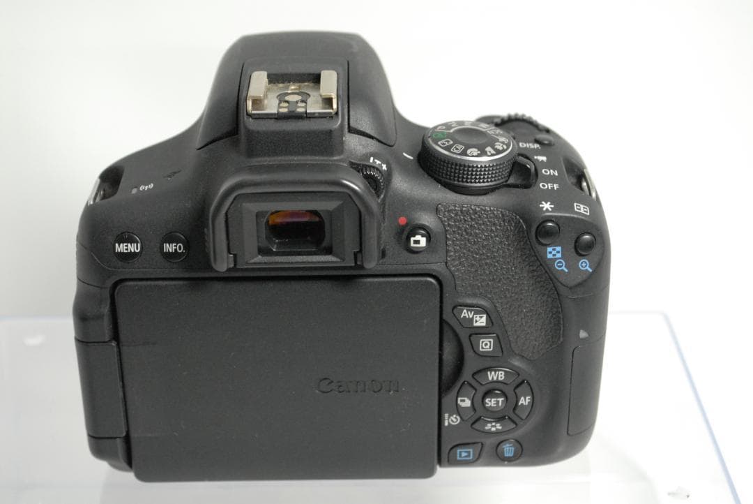 ☘️3本のレンズ付き✨動作良品✨Wi-Fi内蔵☘️ Canon Kiss X8i