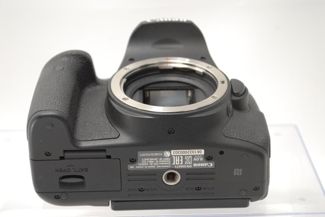 ☘️3本のレンズ付き✨動作良品✨Wi-Fi内蔵☘️ Canon Kiss X8i