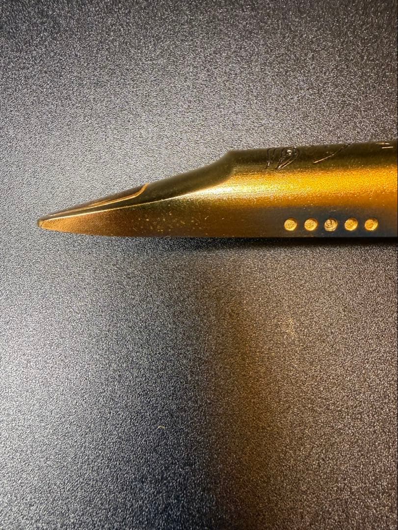 セオワニ DURGA 5（オープニング8*）バリトンサックス用マウスピース