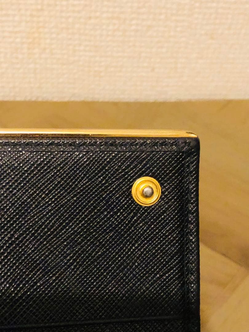 PRADA ブラック レザー 長財布
