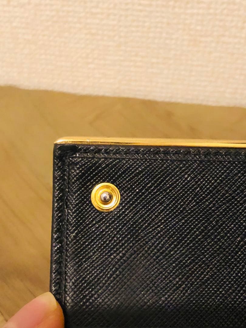 PRADA ブラック レザー 長財布