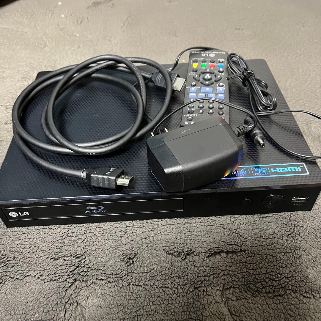 期間限定値引☆Blu-ray DVD プレイヤー　HDMIケーブル付