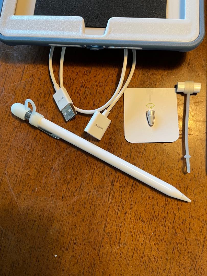 シルバーiPad 第6世代 128GB+ペンシル+予備+ケース