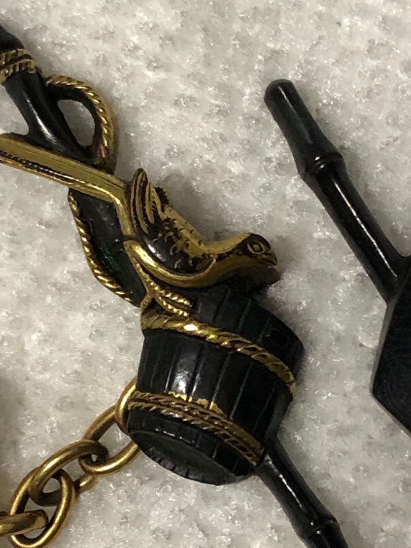 アンティーク　目貫リメイク　金工　カフスボタン　刀装具　古美術　工芸品