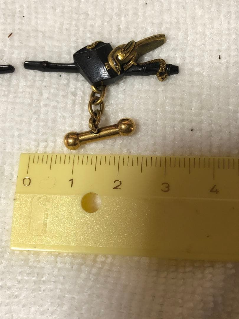 アンティーク　目貫リメイク　金工　カフスボタン　刀装具　古美術　工芸品