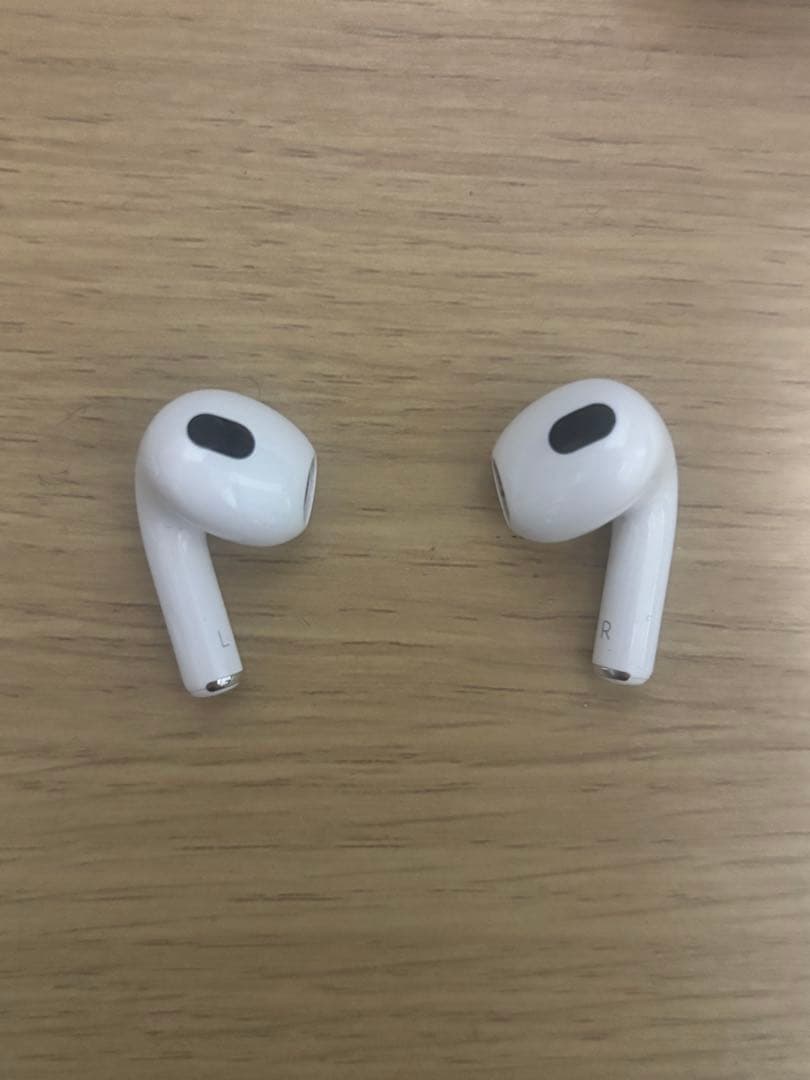 AirPods第四世代　正規品