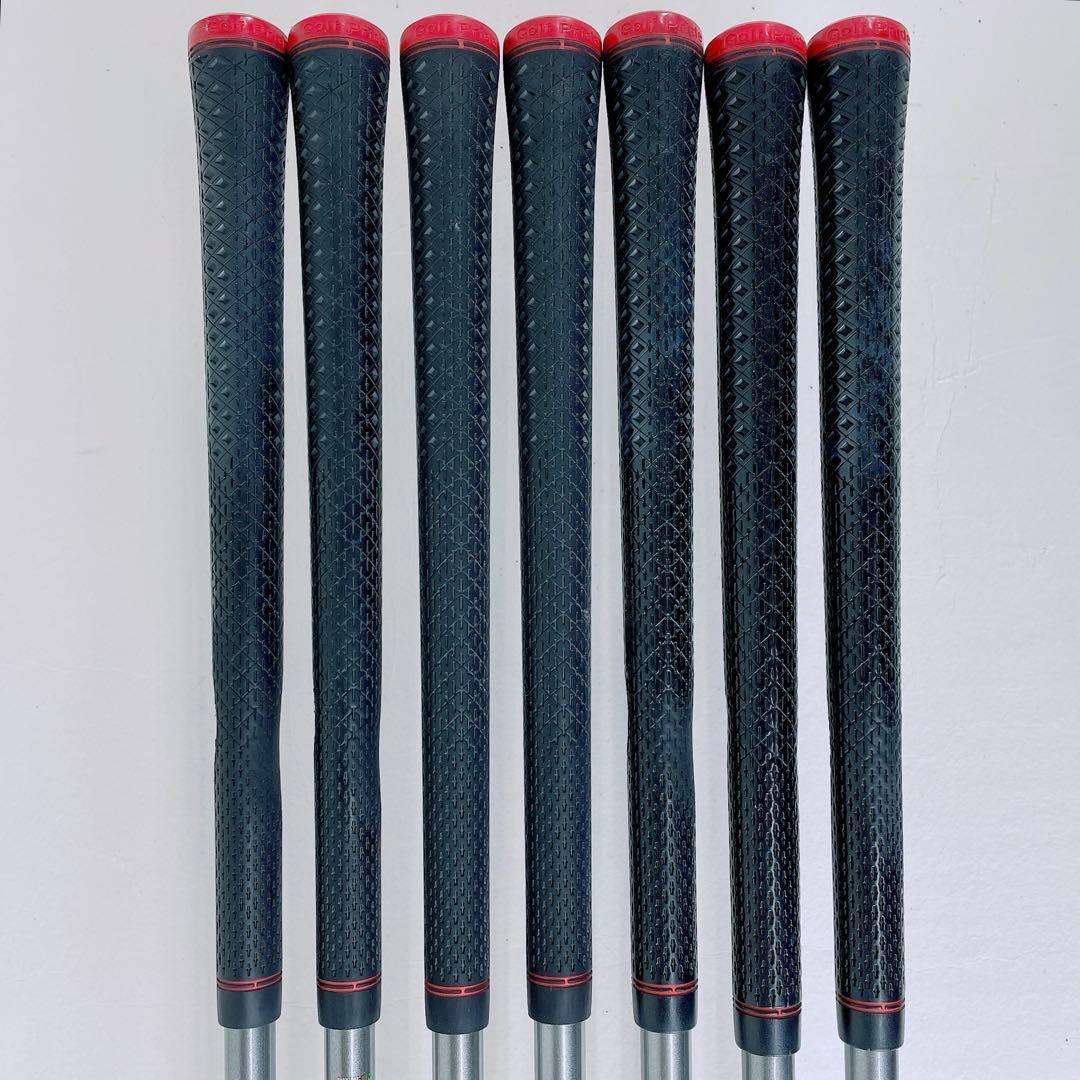 オノフ　アイアン　アカ　R 6-S 7本　2016 AKA N2343