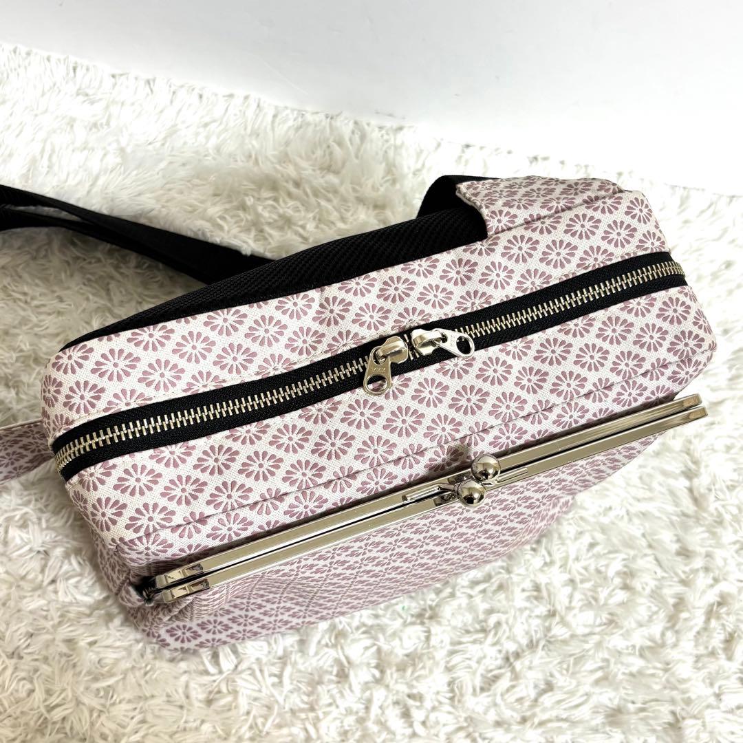 【極美品】 アヤノコウジ スクエア型 がま口 ボディバッグ クロスボディ