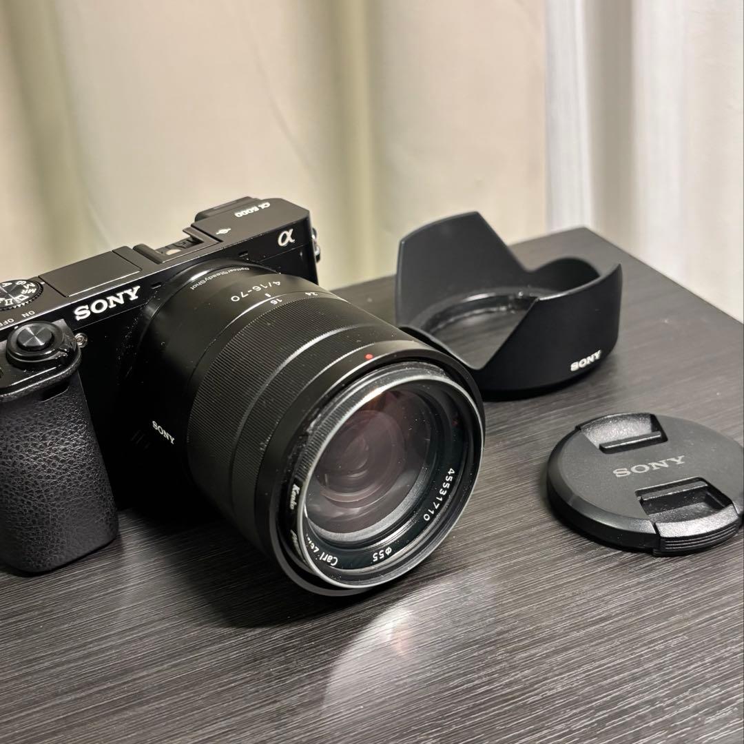 【値下げ交渉受付中】SONY α6000/デジタル一眼レフカメラ/レンズセット