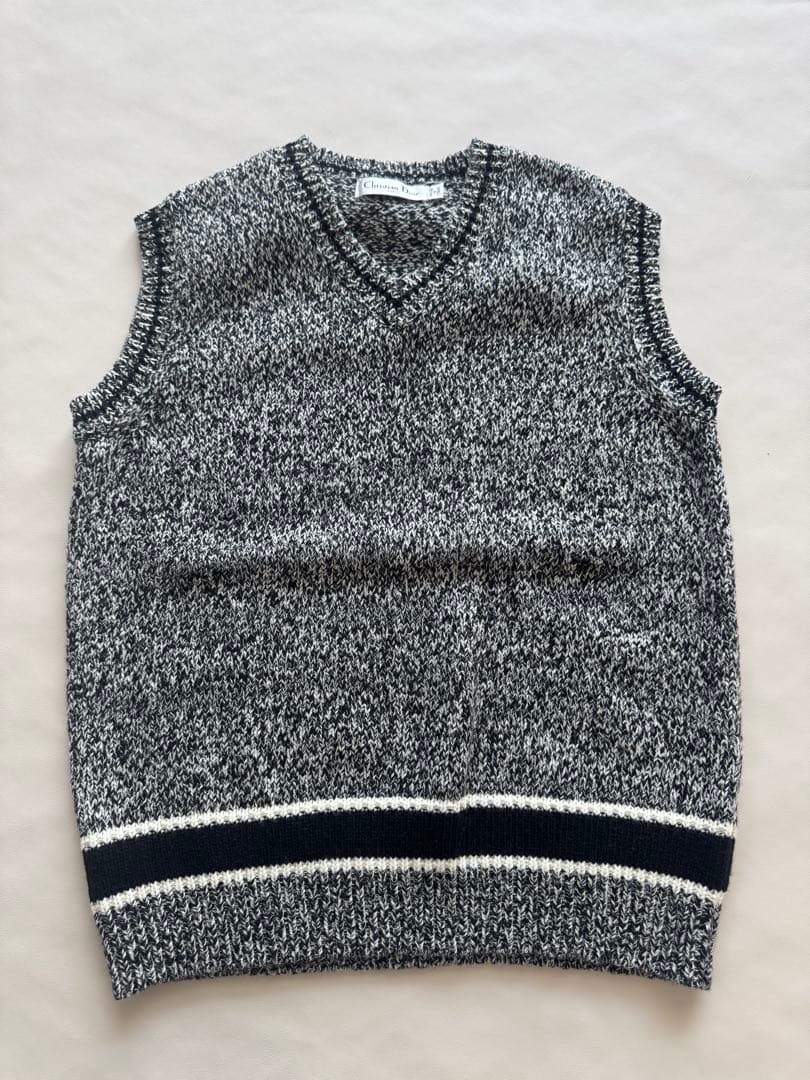 も*も様 CHRISTIAN DIOR Vネックノースリーブニット　カシミヤ　デ