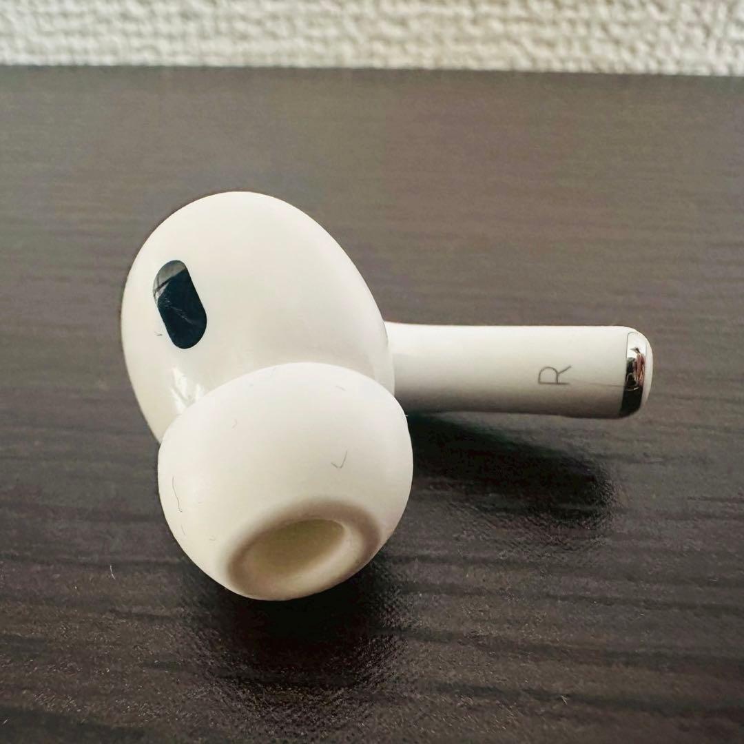 極美品✨ Airpods Pro 第2世代右耳イヤホン Lightningモデル