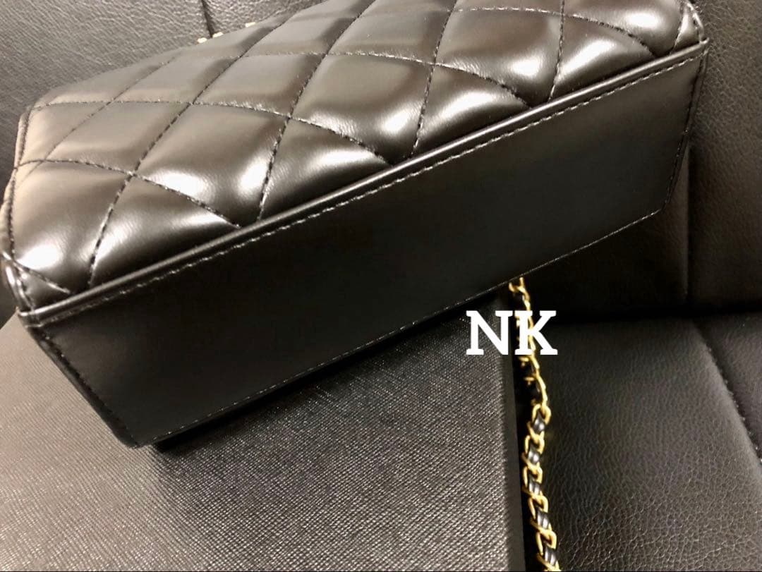 パール付き　シャネル　ノベルティ　ショルダーバッグ　ブラック　VIP