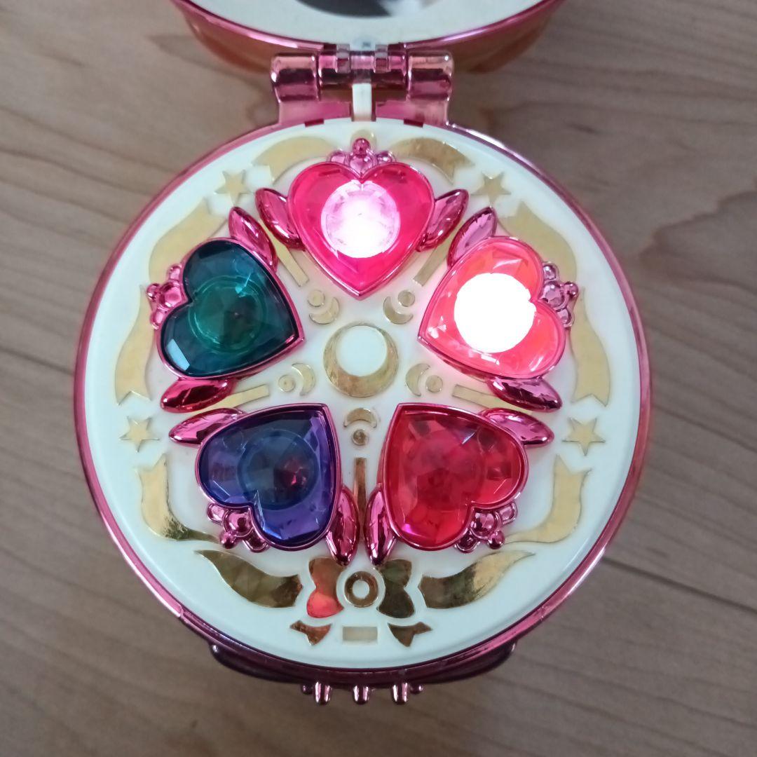 セーラームーン ハート型コンパクト