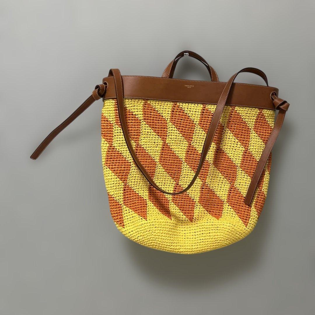 【極美品】定価9.7万EMILIO PUCCI カゴバッグ　イエロー　オレンジ