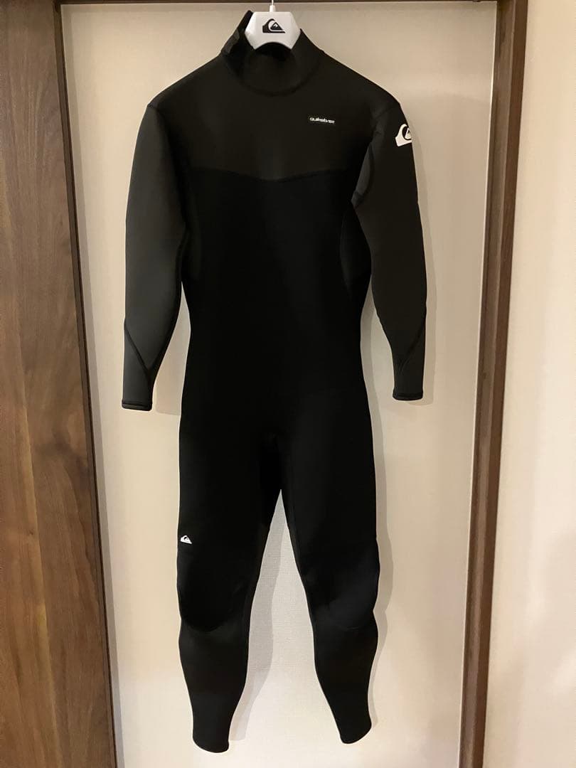 新品　クイックシルバー　ウェットスーツ