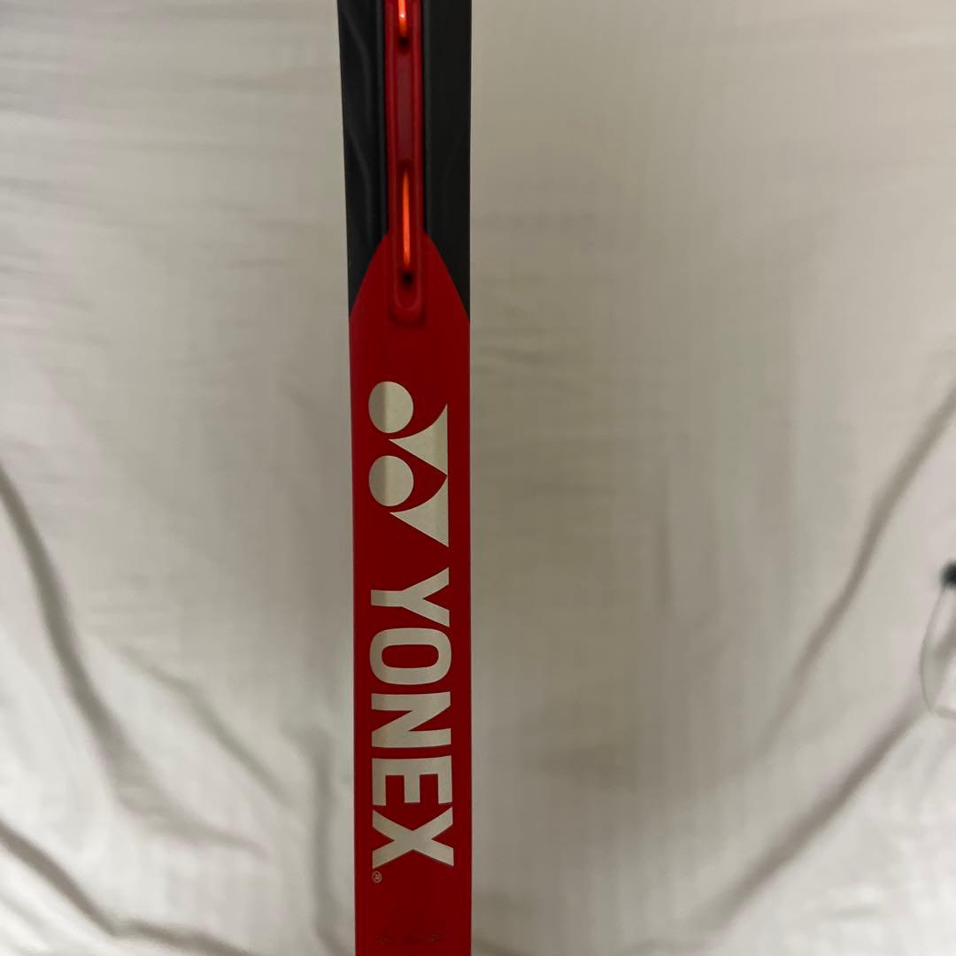 YONEX VCORE 100テニスラケット