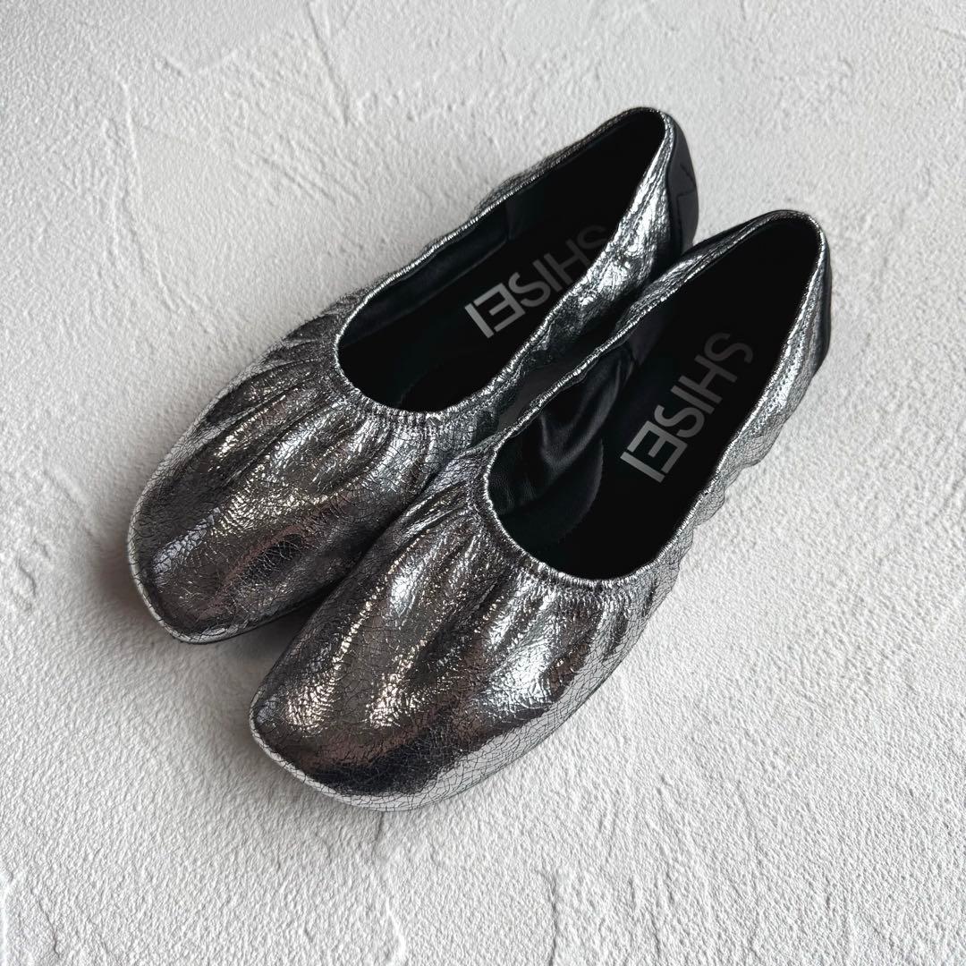 SHISEI シセイ GATHER LIC BALLET シルバー